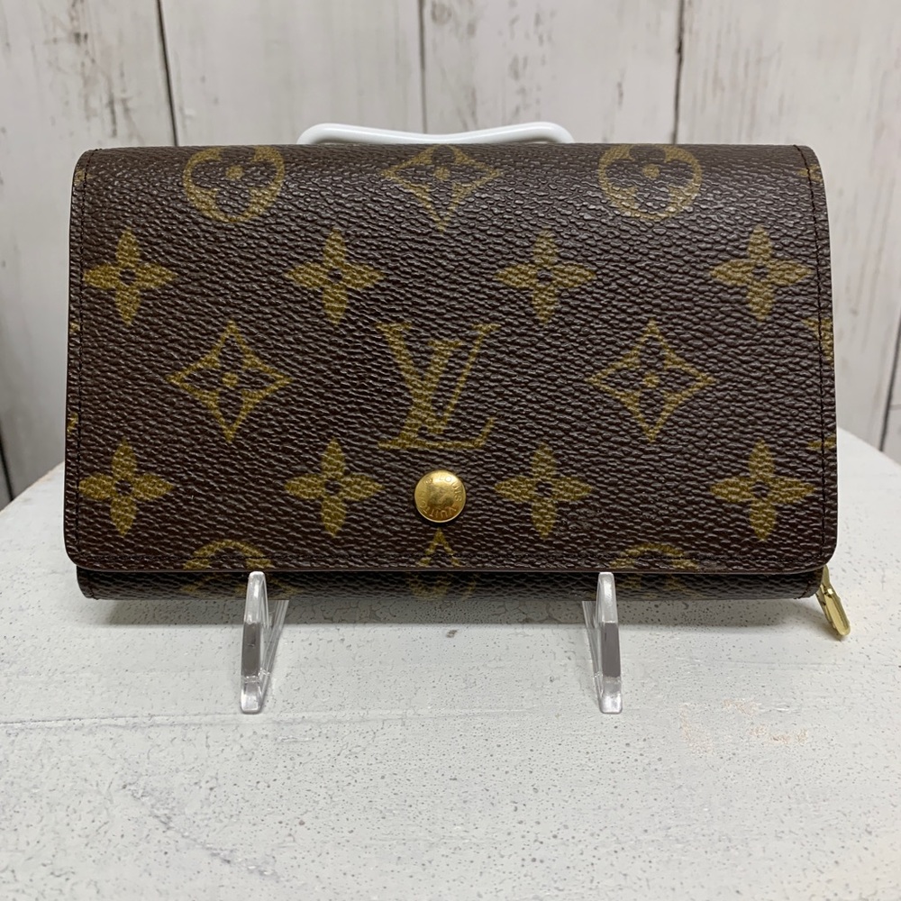 Louis Vuitton Monogram Porte Monnaie Billets Tresor Bifold Wallet
